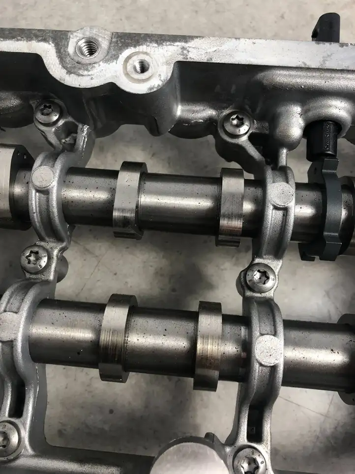 Volkswagen (2016 - ) 04L103308L Распределительный вал двигателя — фото 9