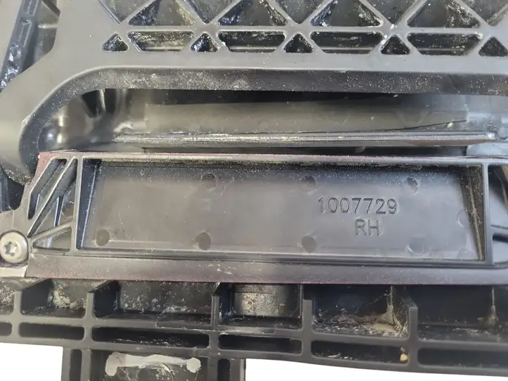 Tesla Model S (2012 - 2016) 104612200F Наружная ручка задней двери — фото 4