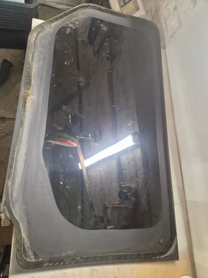 Renault Trafic II (X83) (2002 - 2014) Стекло раздвижной двери — фото 4