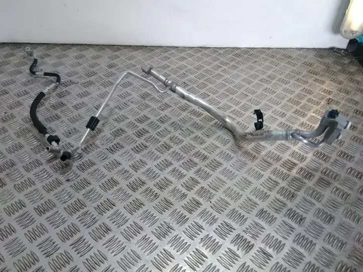 BMW 4 F32 F33 (2013 - 2017) 9337125 Трубки и шланги кондиционера — фото 2