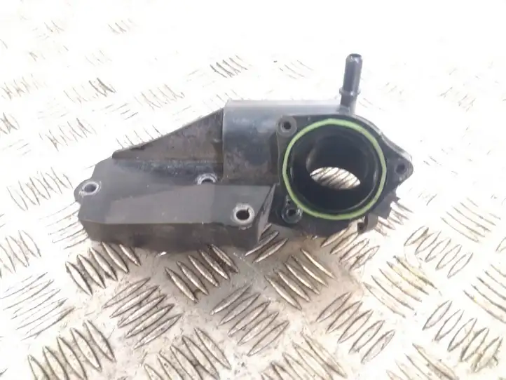 Ford Focus (2015 - 2019) 1060231S01 Детали воздухозаборника — фото 1