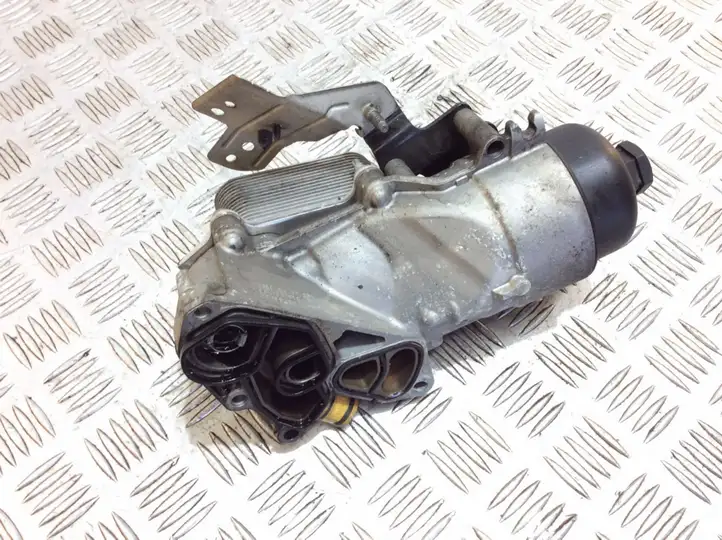 Ford Focus (2011 - 2015) 9687911280 Кронштейн масляного фильтра — фото 1
