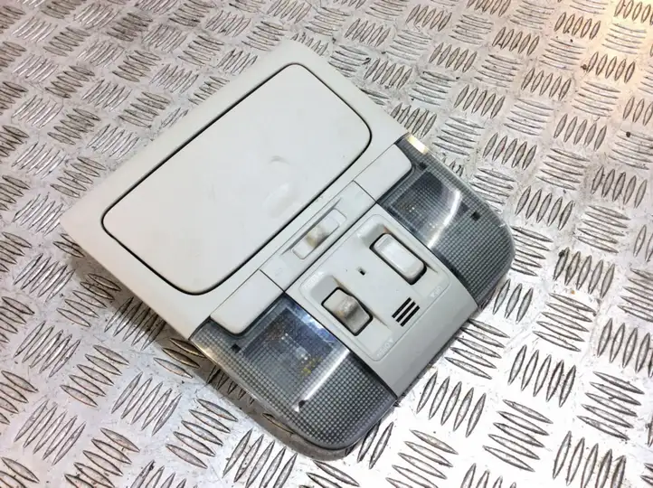 Subaru Legacy (2009 - 2013) VC12083 Передняя подсветка — фото 1