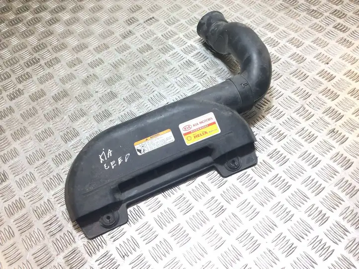 Kia Ceed (2010 - 2012) 282121H110 Детали воздухозаборника — фото 1