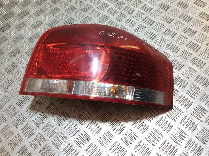 Audi A3/S3 8P (2004 - 2008) 8P0945096A Задний фонарь в кузове — фото 1