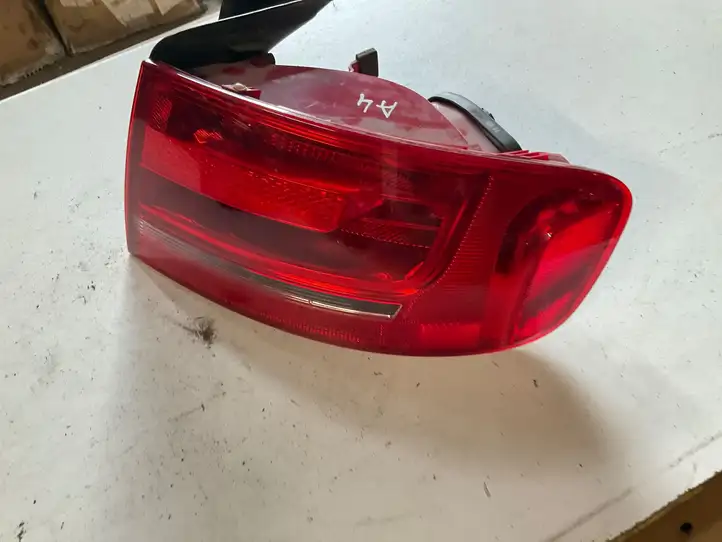 Audi A4 S4 B8 8K (2007 - 2011) 8K5945096D Задний фонарь в кузове — фото 2