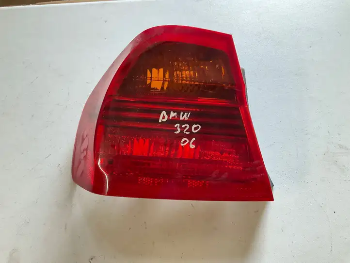 BMW 3 E90 E91 (2005 - 2012) 6937457 Задний фонарь в кузове — фото 1