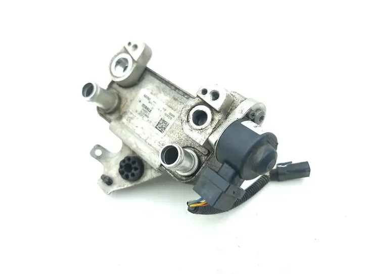 Mini One Cooper F56 F55 (2012 - 2022) 9474772 Охладитель электродвигателя — фото 1