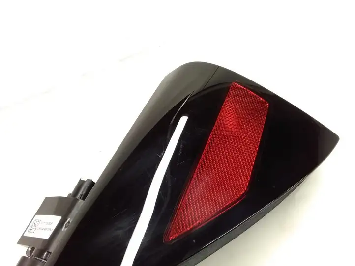 Tesla Model 3 (2024 - ) 171510300B Крышка зарядного разъема — фото 8