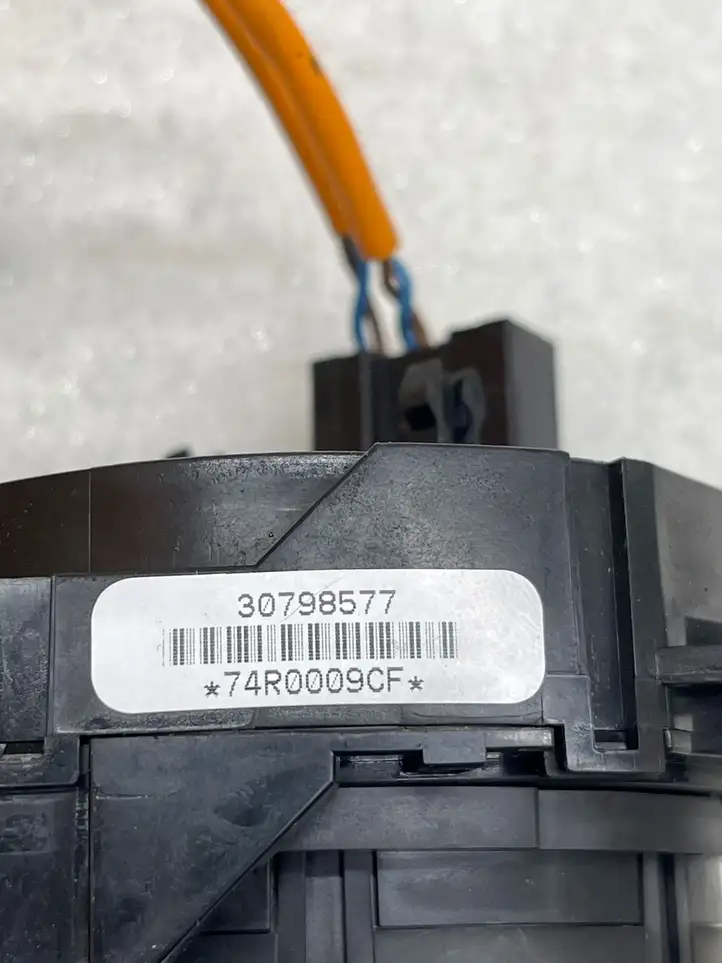 Volvo V70 (2004 - 2007) 30798577 Контактное кольцо SRS — фото 6