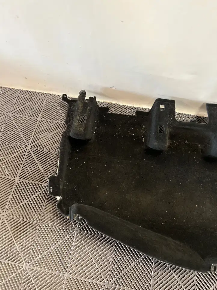 Tesla Model Y (2019 - 2024) 149299455D Коврик для второго ряда — фото 4