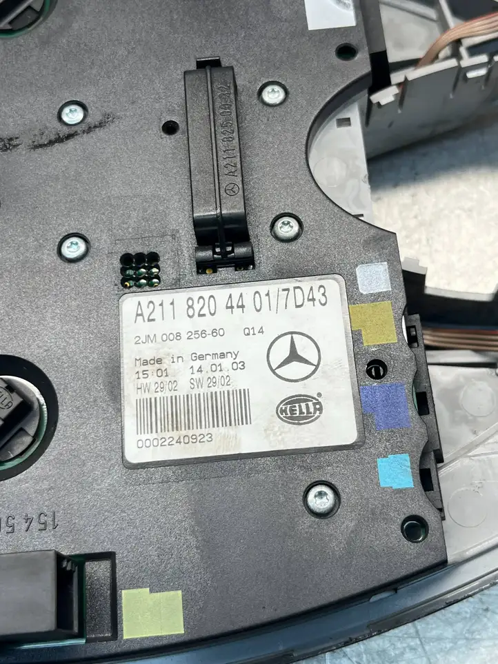 Mercedes-Benz C W203 (2000 - 2007) A2118204401 Передняя подсветка — фото 4