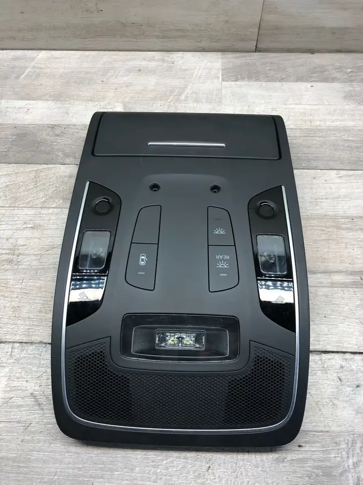 Audi A6 C7 (2011 - 2014) 4G0947135B Передняя подсветка — фото 2