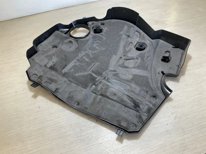 BMW 3 E90 E91 (2005 - 2012) 7797410 Крышка двигателя декоративная — фото 4