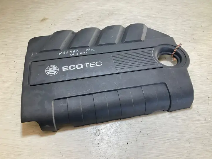 Opel Astra H (2004 - 2009) 55557394 Крышка двигателя декоративная — фото 1