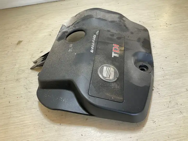 Seat Alhambra (Mk1) (2000 - 2010) 7M3103925 Крышка двигателя декоративная — фото 2