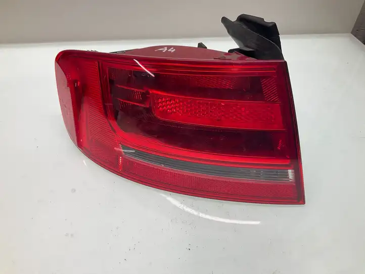 Audi A4 S4 B8 8K (2007 - 2011) 8K5945095D Задний фонарь в кузове — фото 1