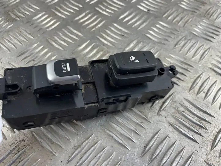 Kia Sorento (2014 - 2017) 93580C5110WK Блок кнопок стеклоподъемников — фото 4