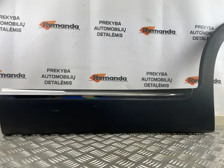 Kia Sorento (2014 - 2017) 87775C5200 Молдинги задней двери — фото 4