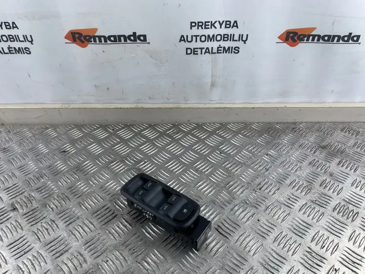 Ford Ecosport (2013 - 2018) CN1514A132EC Кнопка стеклоподъемников — фото 1