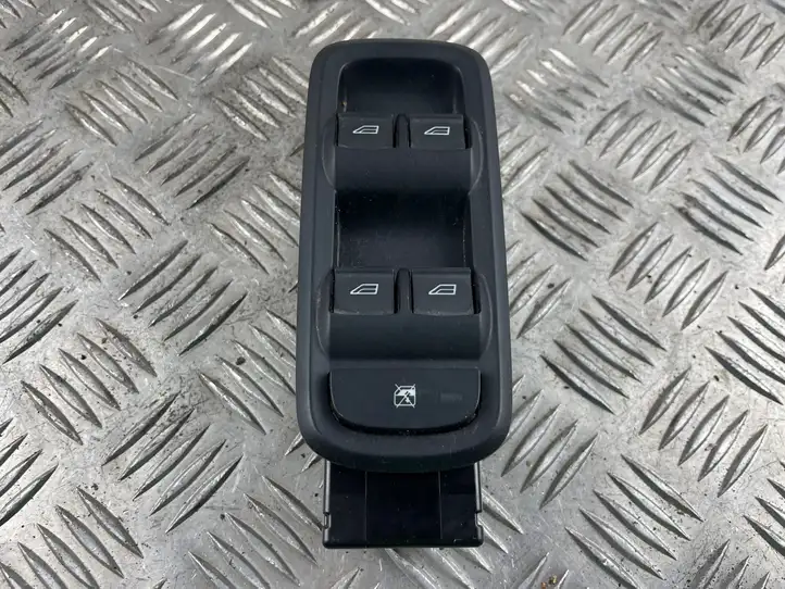 Ford Ecosport (2013 - 2018) CN1514A132EC Кнопка стеклоподъемников — фото 6