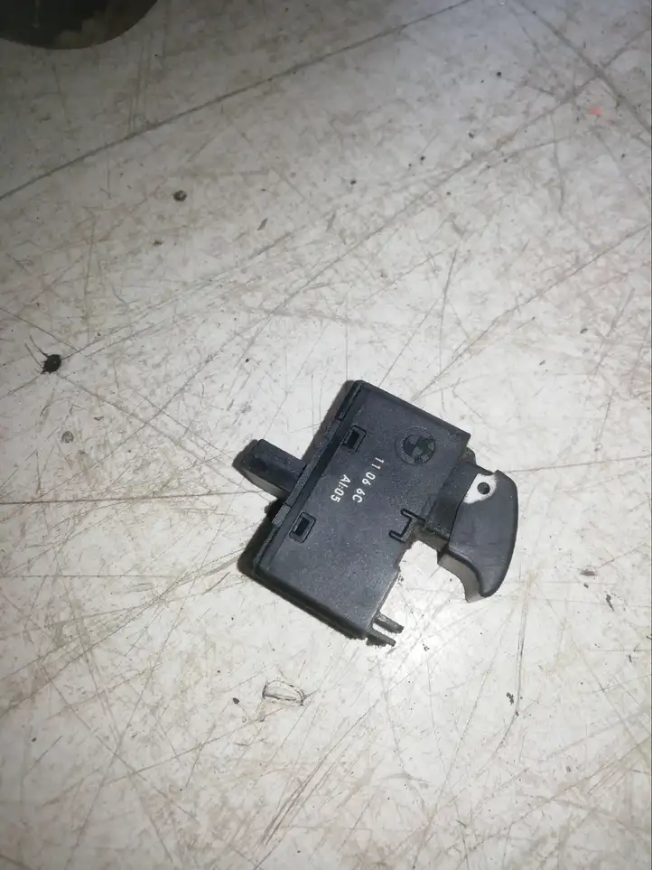Land Rover Range Rover L322 (2005 - 2009) PA6-GF30 Блок кнопок стеклоподъемников — фото 5