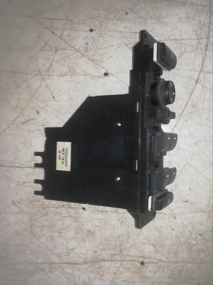 Land Rover Range Rover L322 (2005 - 2009) YUD000303PVA Блок кнопок стеклоподъемников — фото 1