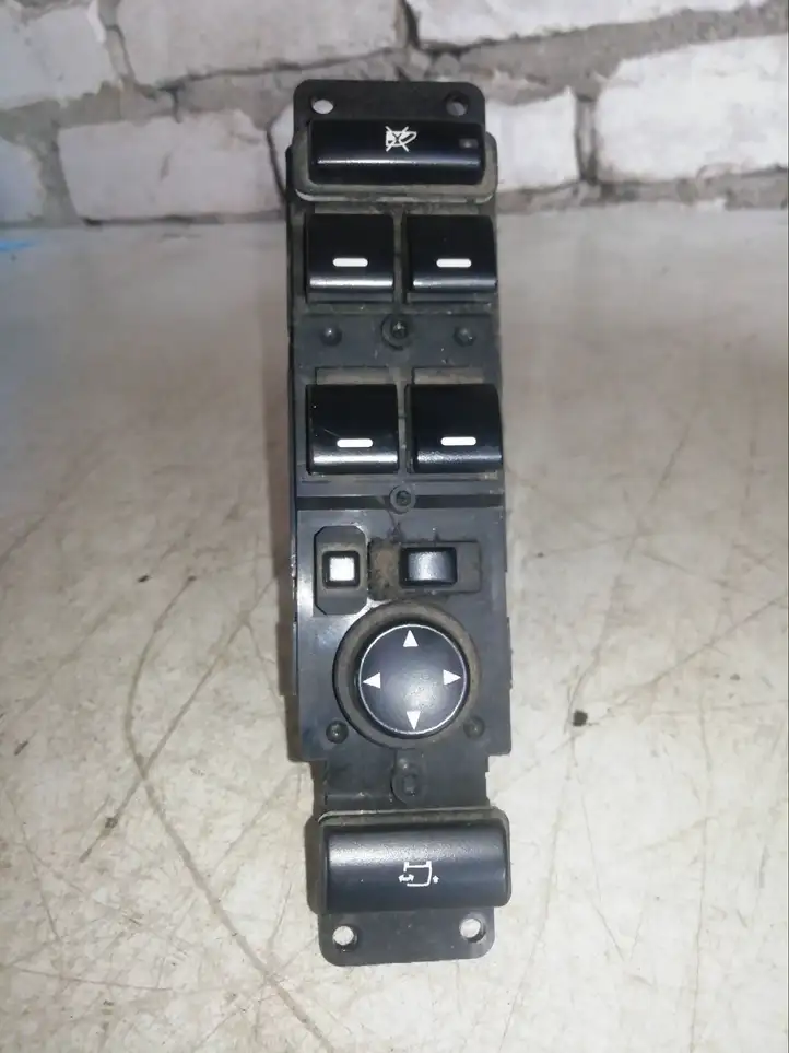 Land Rover Range Rover L322 (2005 - 2009) YUD000303PVA Блок кнопок стеклоподъемников — фото 3
