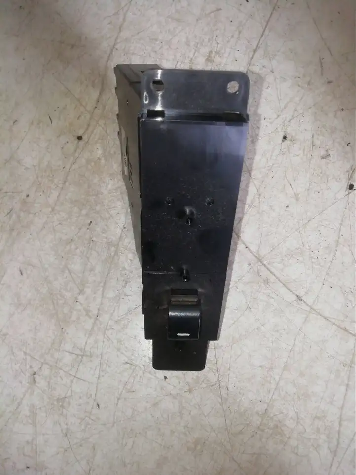 Land Rover Range Rover L322 (2005 - 2009) YUD000263PVA Блок кнопок стеклоподъемников — фото 5