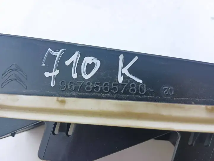 Citroen C5 Aircross (2017 - ) 9678565780 Вентиляционная решетка кузова — фото 5