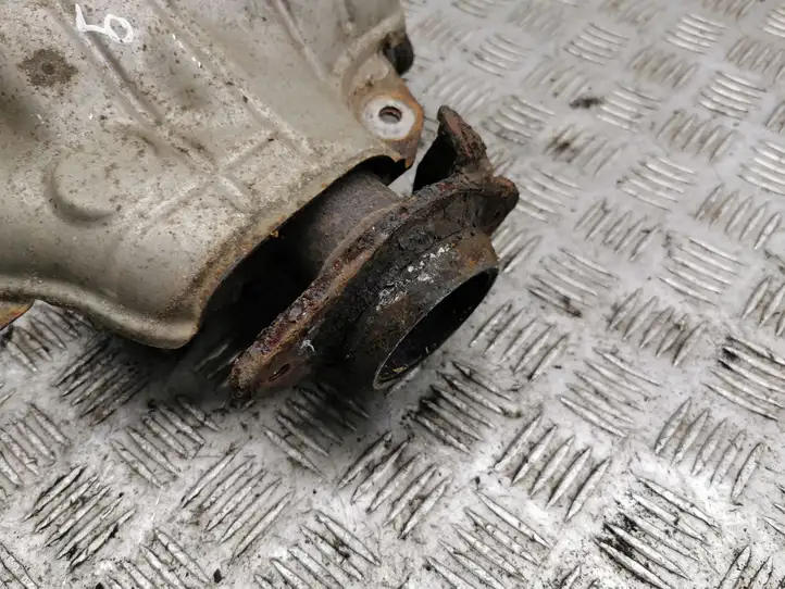 Toyota Auris 150 (2006 - 2012) Катализатор / DPF / FAP — фото 4