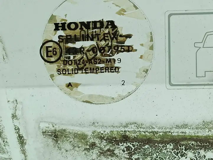 Honda CR-V (2001 - 2004) 43R007951 Стекло передней двери — фото 6
