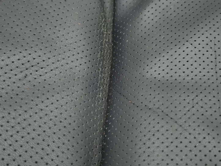 Lexus IS 220D-250-350 (2005 - 2010) Нижняя часть сиденья водителя — фото 10