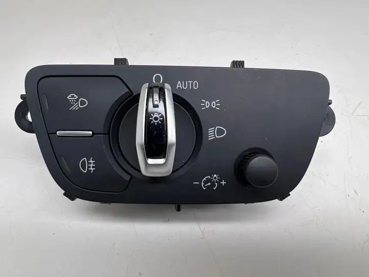 Audi A3/S3 8V (2012 - 2016) 4M0941531N Включатель фонарей — фото 1