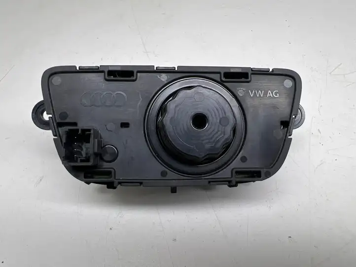 Audi A3/S3 8V (2012 - 2016) 4M0941531N Включатель фонарей — фото 3