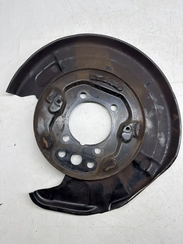 Lexus GS250 300 350 300h 450h (2011 - 2015) W5050121029 Защитный кожух заднего тормозного диска — фото 3