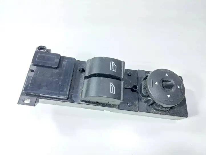 Ford Focus (2008 - 2011) 7M5T14529BA Кнопка стеклоподъемников — фото 3