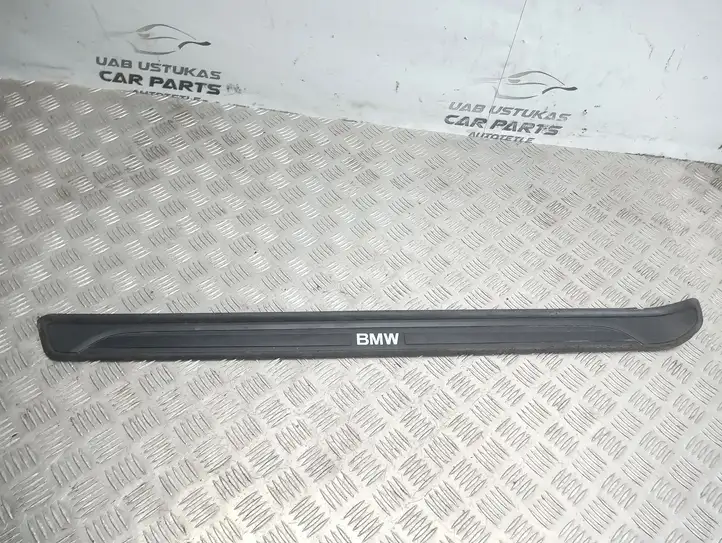 BMW 1 E82 E88 (2007 - 2014) Внутренняя отделка переднего порога — фото 1