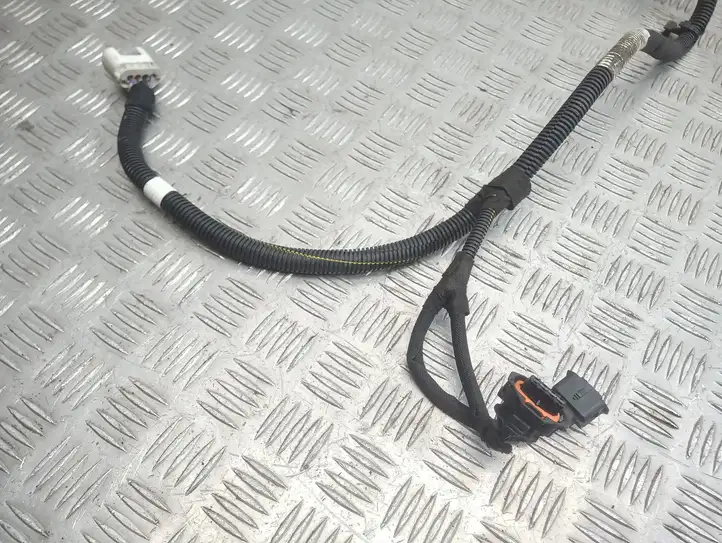 Opel Astra J (2009 - 2012) 13261072 Прочая электропроводка — фото 2