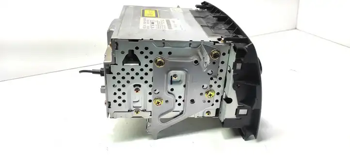 Toyota Corolla Verso E121 (2001 - 2004) 8612013060 Магнитола / мультимедийная система — фото 4