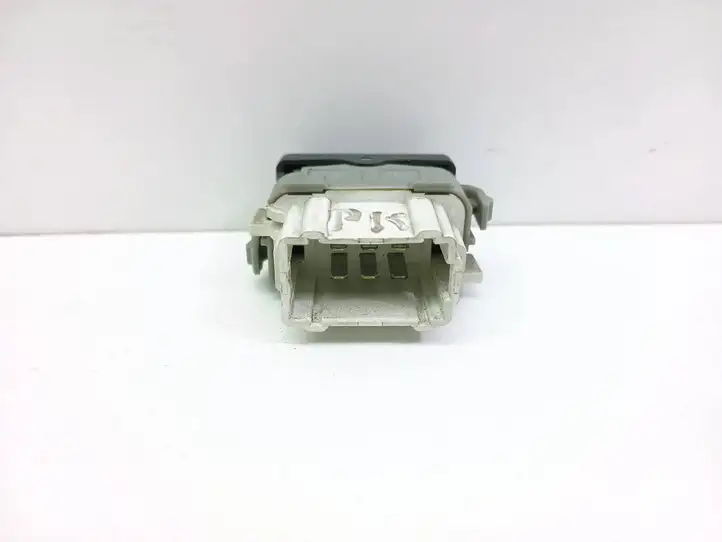 Renault Laguna II (2001 - 2005) 2808201 Включатель охраны от детей — фото 4