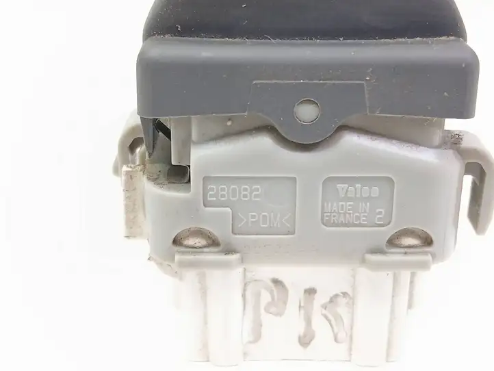 Renault Laguna II (2001 - 2005) 2808201 Включатель охраны от детей — фото 6