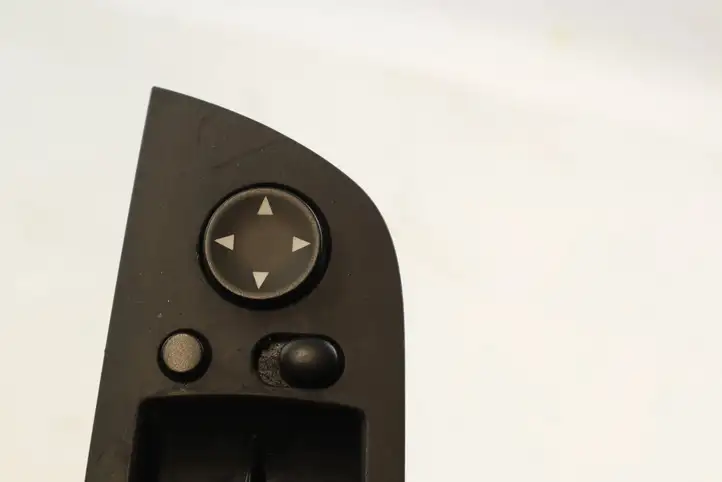 BMW 3 E92 E93 (2005 - 2014) 9132181 Кнопка стеклоподъемников — фото 3