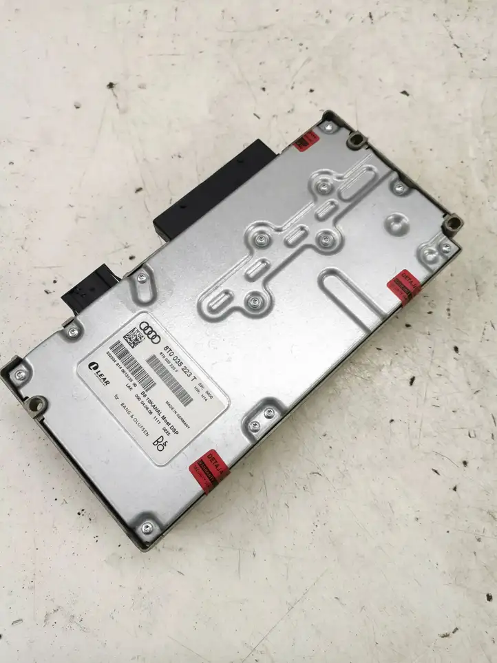Audi A4 S4 B8 8K (2007 - 2011) 8T0035223F Усилитель звука — фото 4