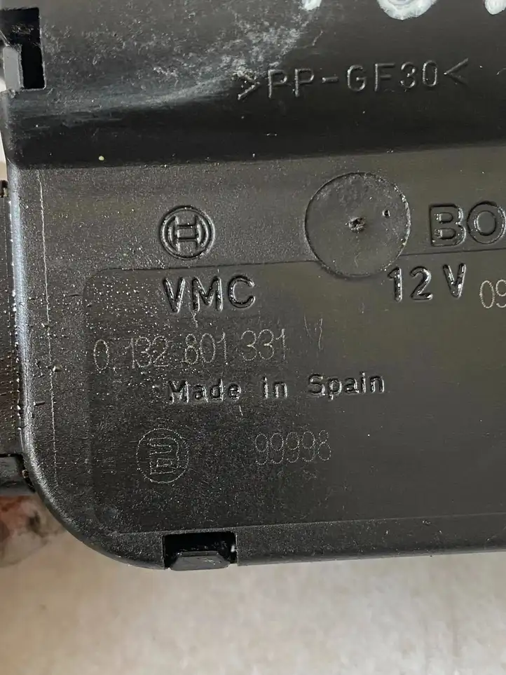 Mercedes-Benz Vito Viano W639 (2003 - 2010) 0132801331 Двигатель задвижки потока воздуха — фото 4