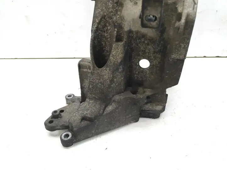 Fiat Croma (2005 - 2011) 55182765 Кронштейн топливного насоса — фото 2