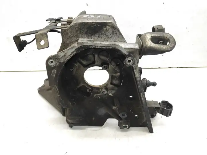 Fiat Croma (2005 - 2011) 55182765 Кронштейн топливного насоса — фото 3