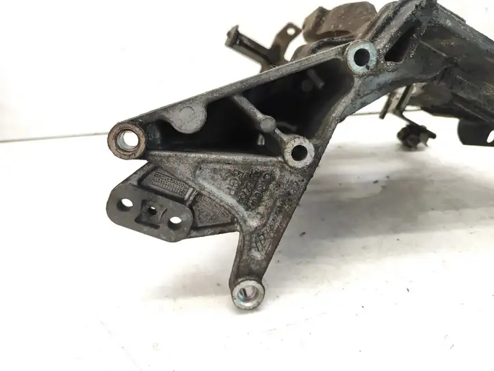Fiat Croma (2005 - 2011) 55182765 Кронштейн топливного насоса — фото 5