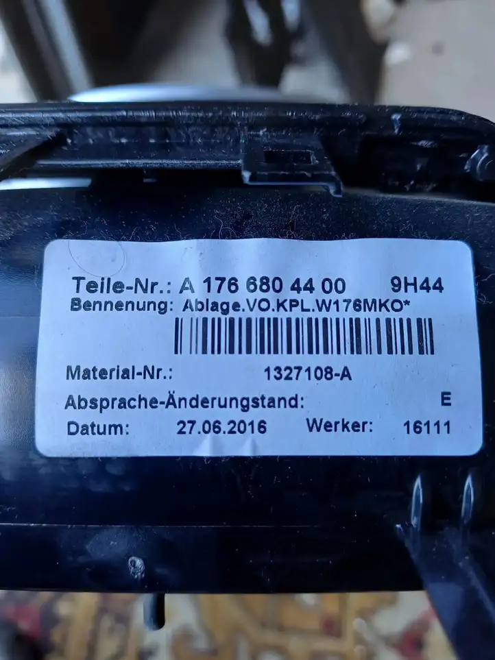 Mercedes-Benz CLA C117,X117,W117 (2013 - 2019) A1766804400 Пепельница — фото 4