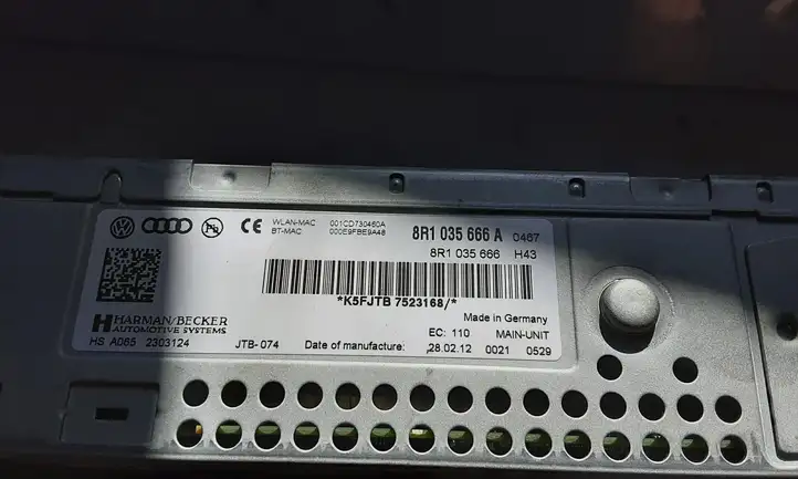 Audi A4 Allroad (2011 - 2016) 8R1035666A Магнитола / мультимедийная система — фото 2